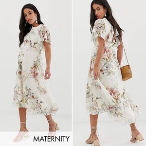 Hope & Ivy maternity open back floral midi dress